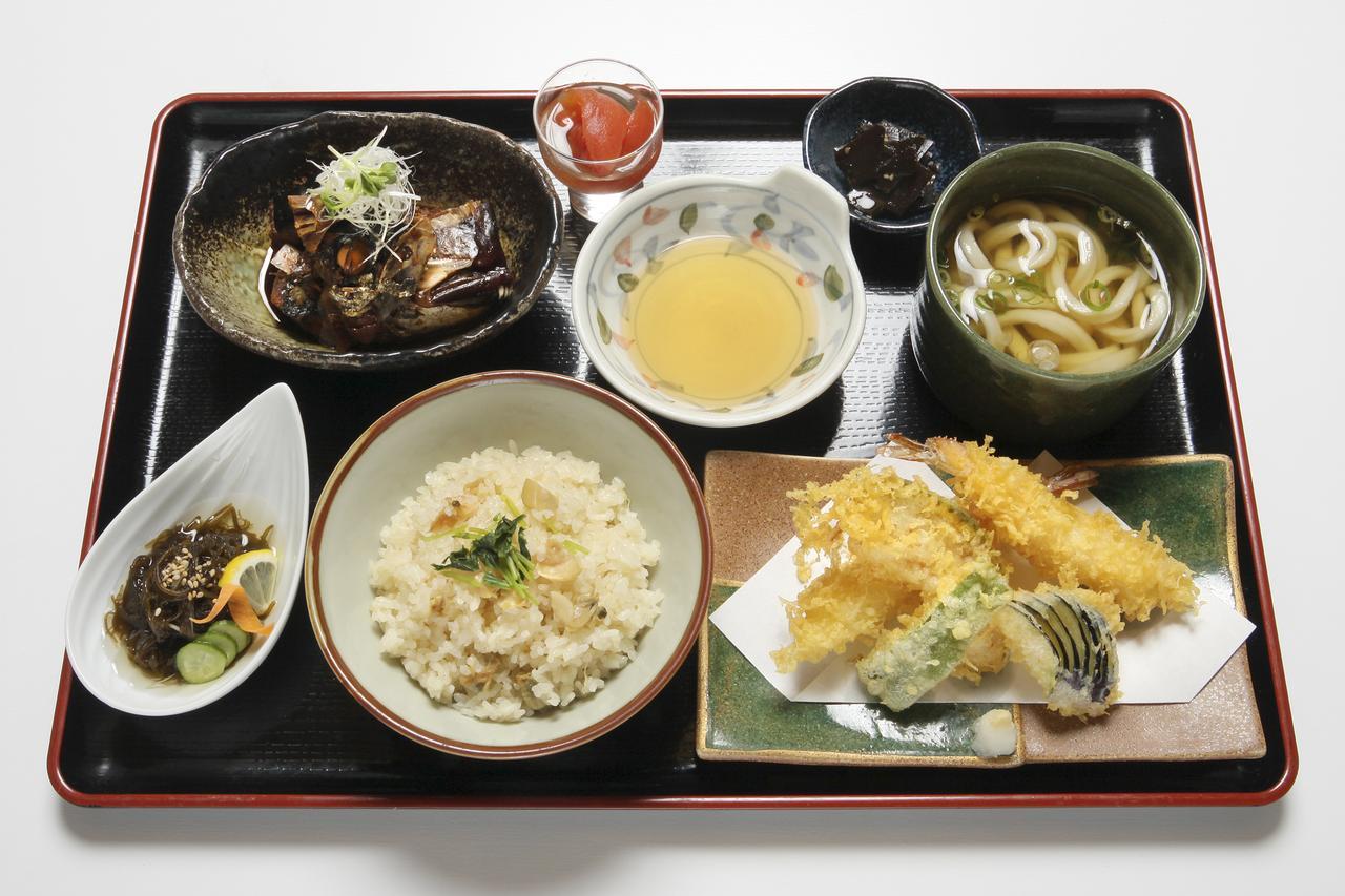 Hotel Rumieru Hyuga Bagian luar foto